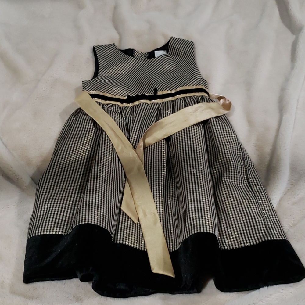 Girls holiday dress